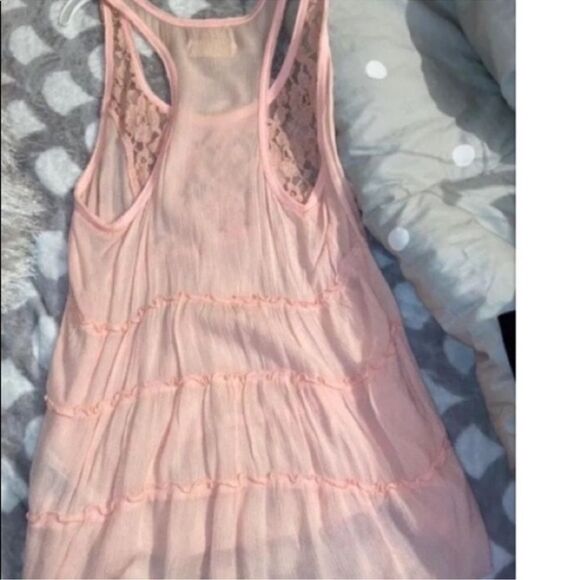 Hollister Top Pink Sheer Floral Lace Trim Sheer Tiered Racerback Tank Size XS - Picture 10 of 16